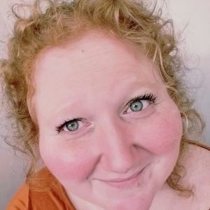 Meet your Posher, Loretta